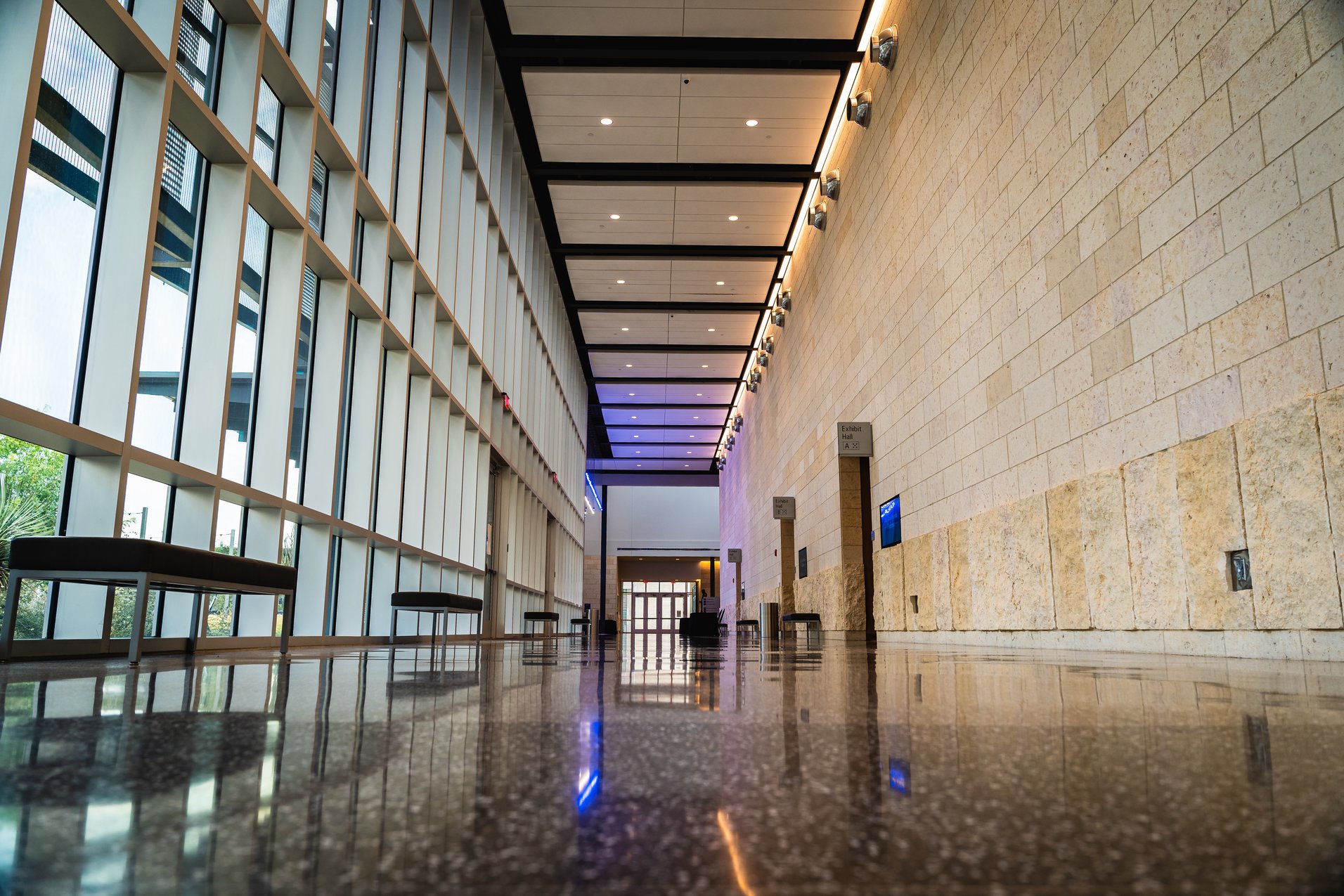 How to Find the Best Photos of Midland City Hall