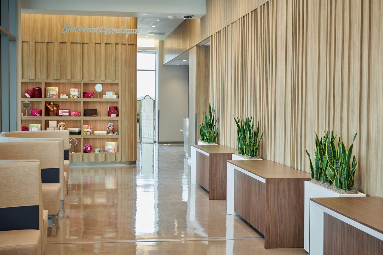 12-UMC Cancer Center_0214
