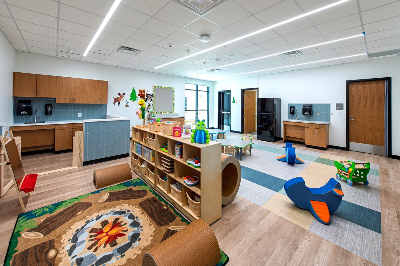 16-Wing2_classroom