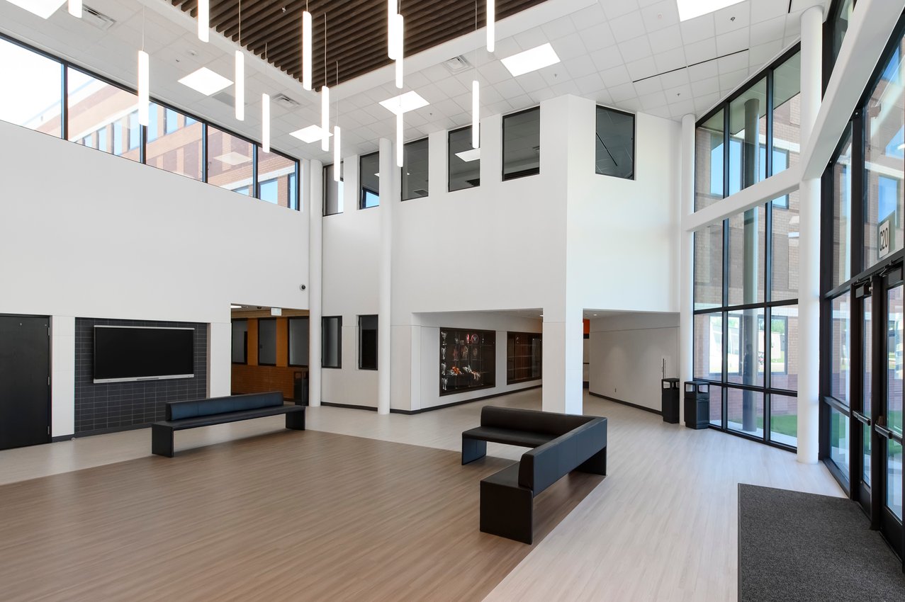 17-Birdville Haltom HS Cheer_Dance (2)