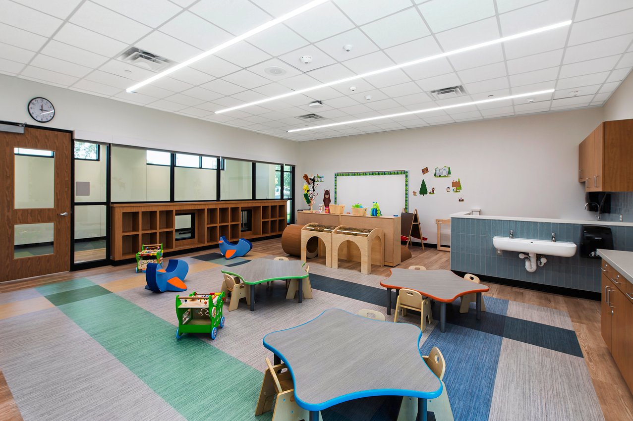 17-Wing2_classroom3