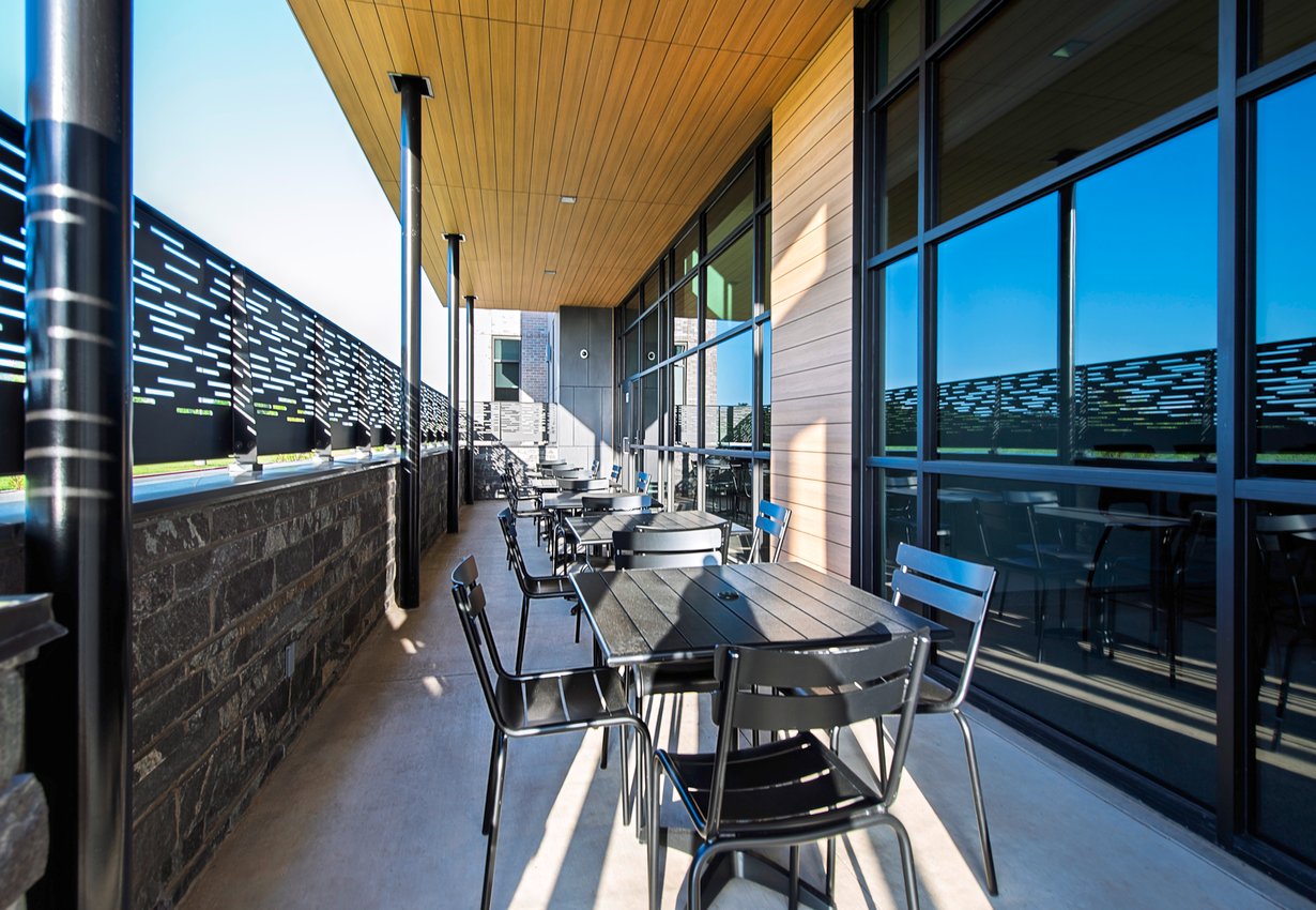 17-breakroom4_patio