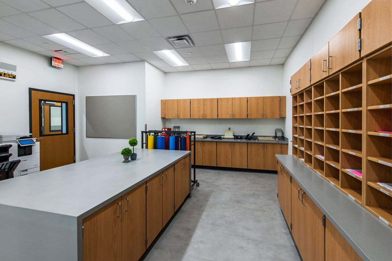 18-Workroom