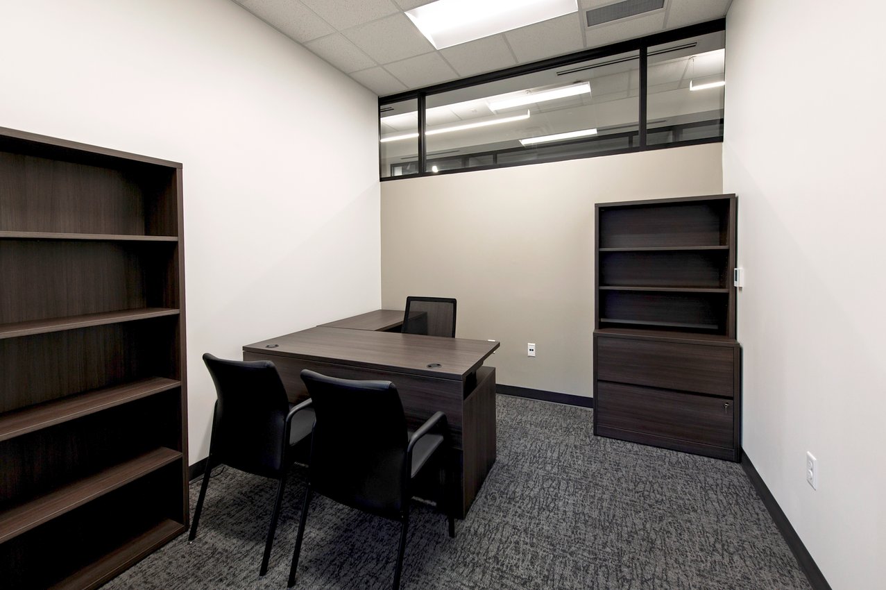 28-human_serv_office