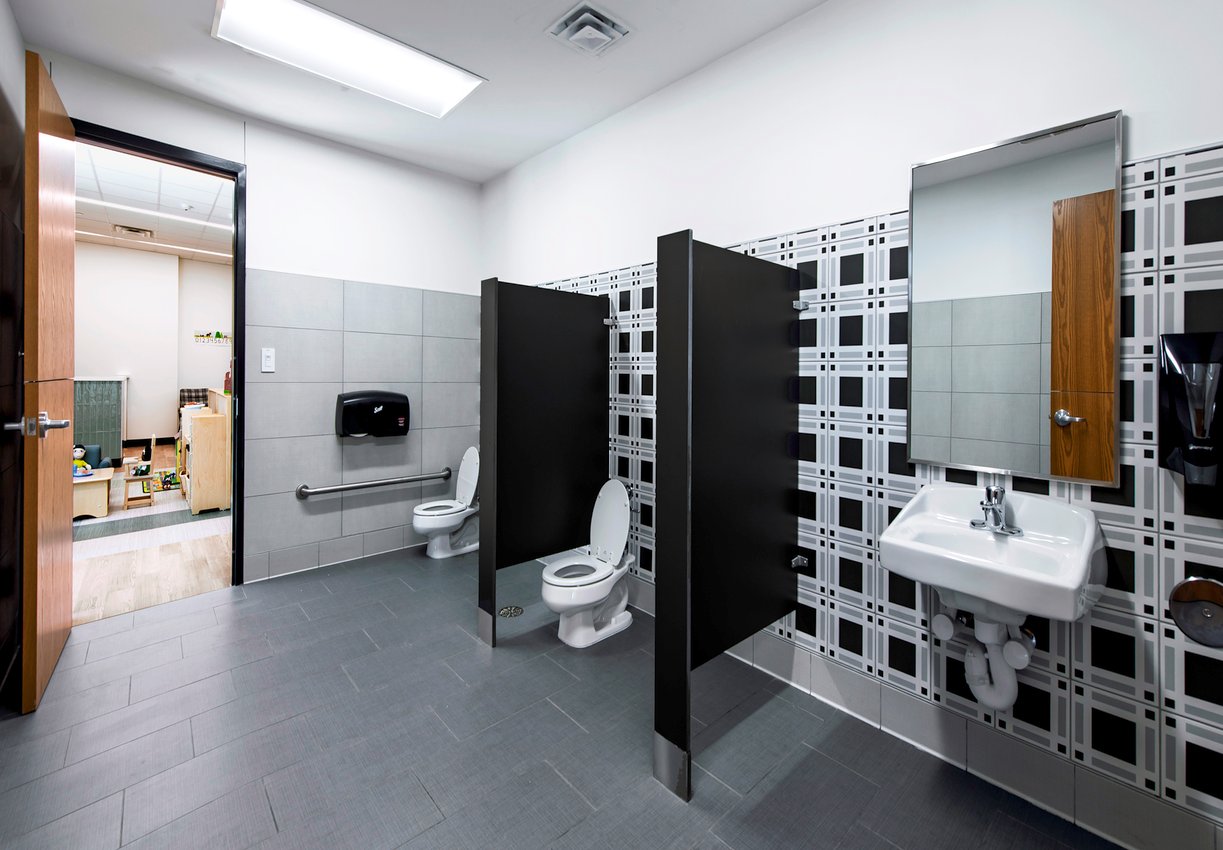 29-Wing3_kids_bath