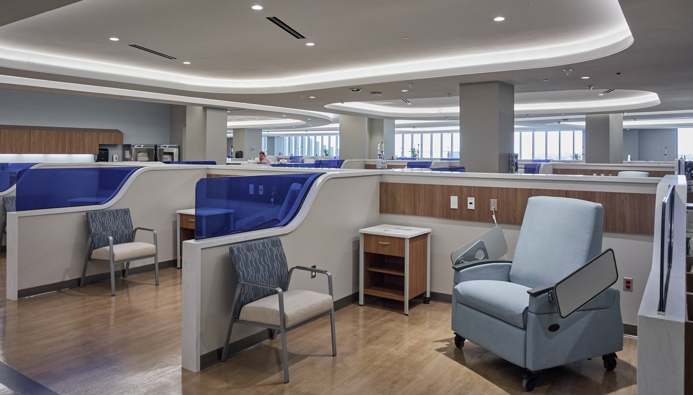 30-UMC Cancer Center_0301