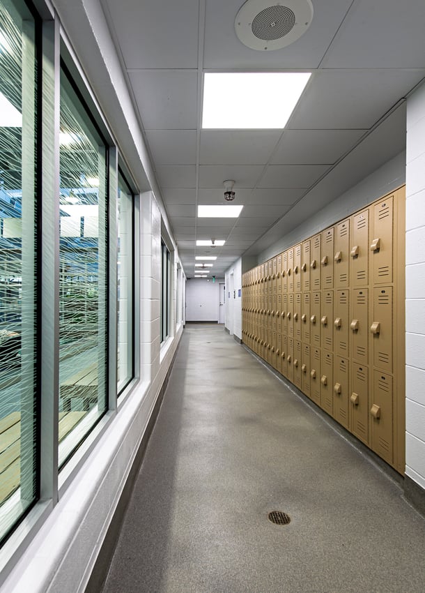 35-AquaticLockerRoom1