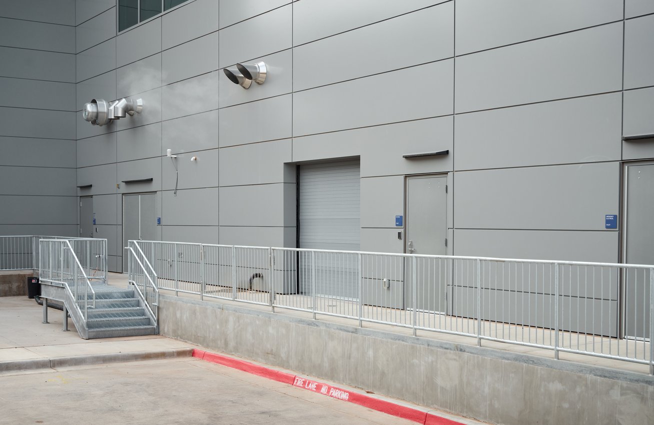 36-UMC Cancer Center_0247