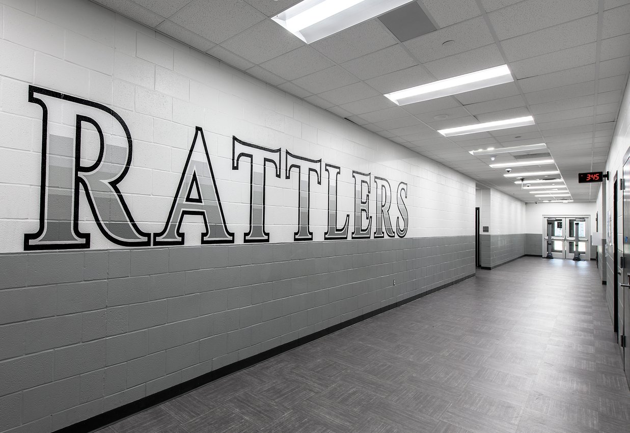 48-AISD Rodriguez Jr. High_hallway