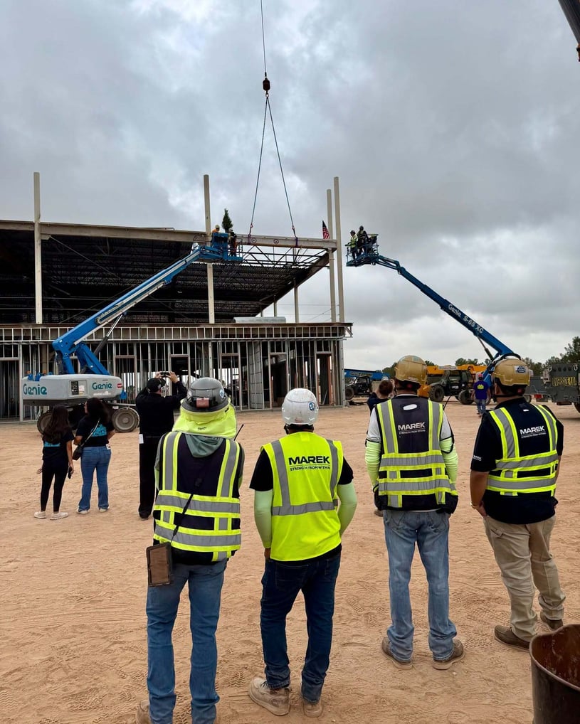 MidlandHS_Topping Out - Beam going up