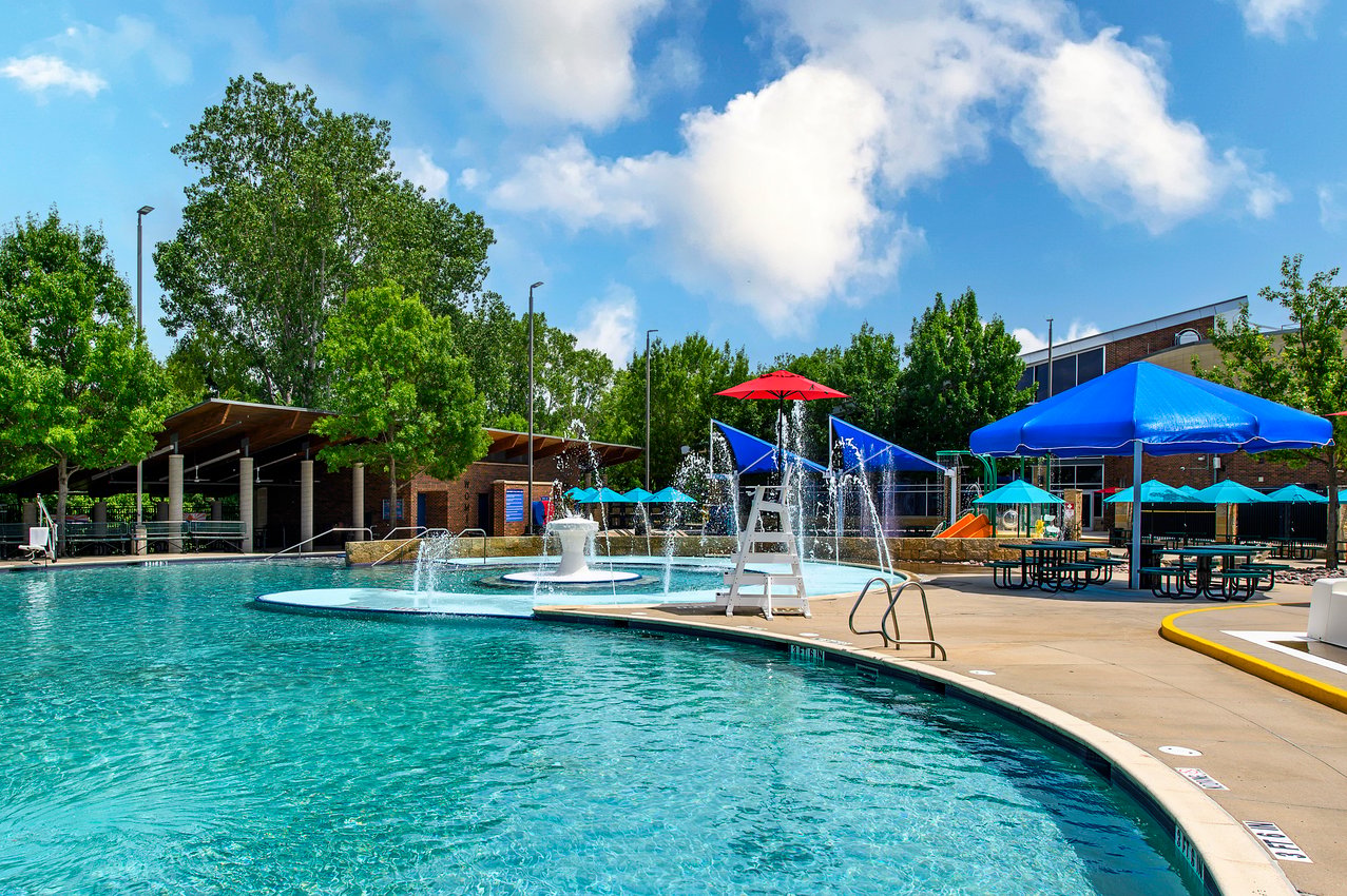 Plano Muehlenbeck Exterior Pool (17)