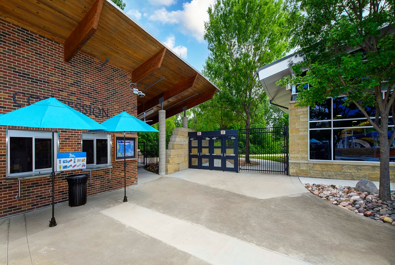 Plano Muehlenbeck Exterior Pool (19)